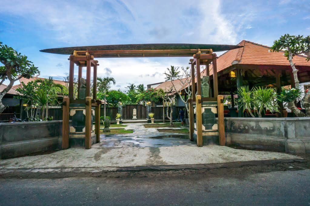 彭杜克巴鲁纳素馨花酒店 蓝梦岛 外观 照片